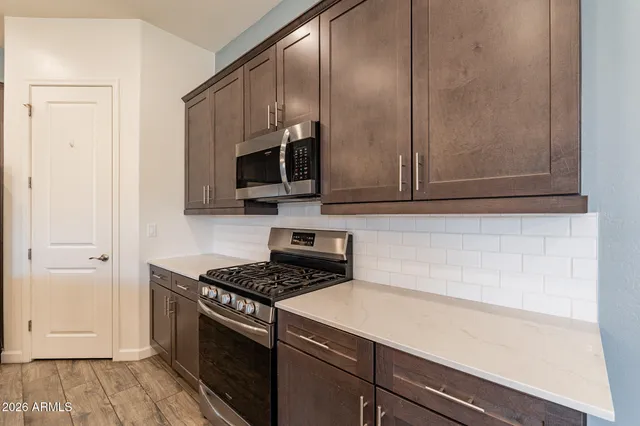 $2,300 | 2811 West Pollack Street, Phoenix, AZ 85041