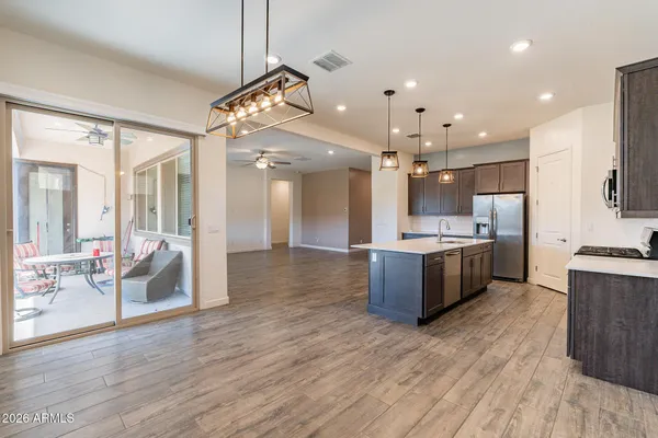 $2,300 | 2811 West Pollack Street, Phoenix, AZ 85041