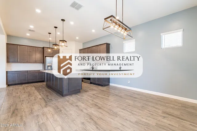 $2,300 | 2811 West Pollack Street, Phoenix, AZ 85041