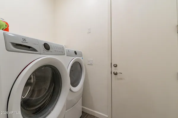 $2,300 | 2811 West Pollack Street, Phoenix, AZ 85041