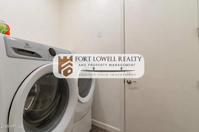 $2,300 | 2811 West Pollack Street, Phoenix, AZ 85041