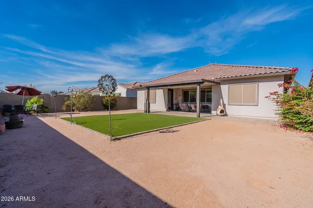 $2,300 | 2811 West Pollack Street, Phoenix, AZ 85041