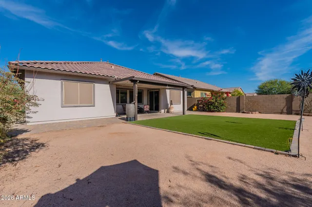 $2,300 | 2811 West Pollack Street, Phoenix, AZ 85041