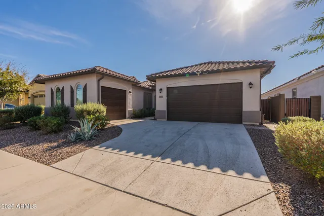 $2,300 | 2811 West Pollack Street, Phoenix, AZ 85041