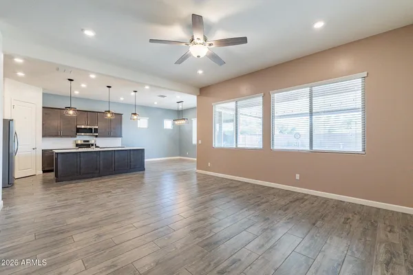 $2,300 | 2811 West Pollack Street, Phoenix, AZ 85041