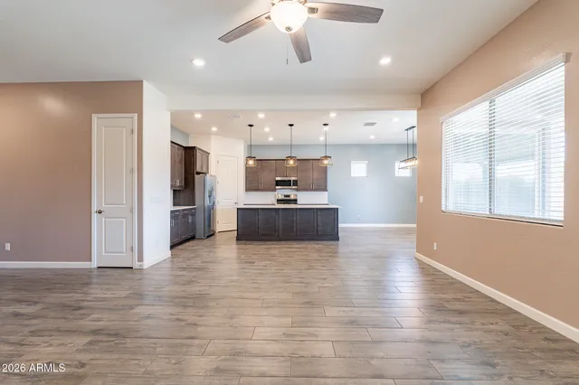 $2,300 | 2811 West Pollack Street, Phoenix, AZ 85041