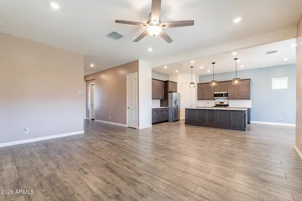 $2,300 | 2811 West Pollack Street, Phoenix, AZ 85041