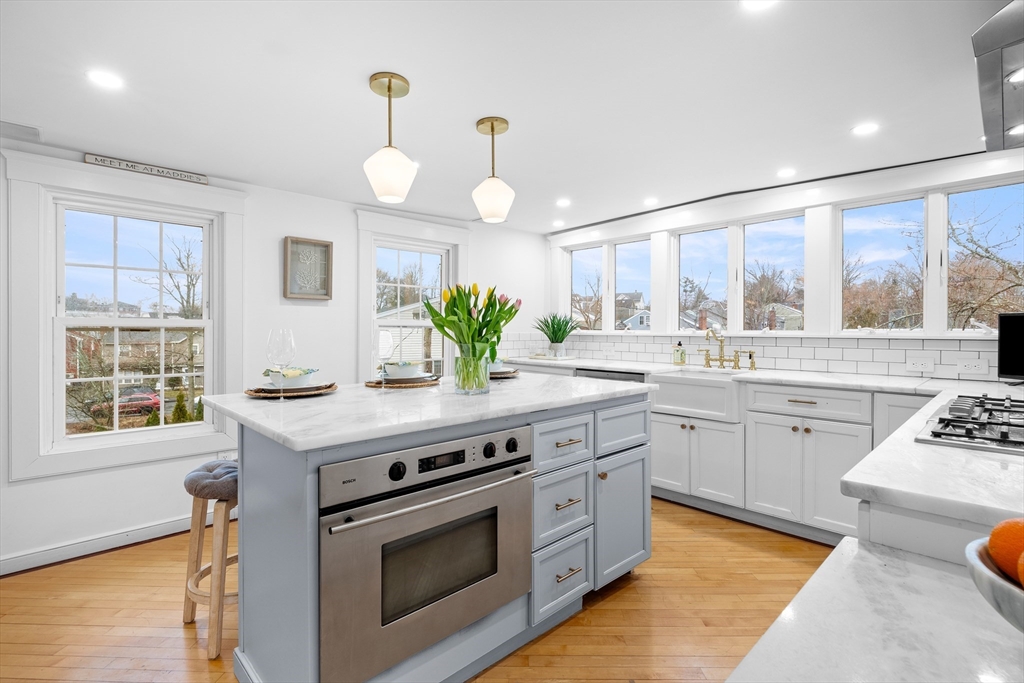 2 Highland Terrace Marblehead, MA 01945 - Photo 23 of 39
