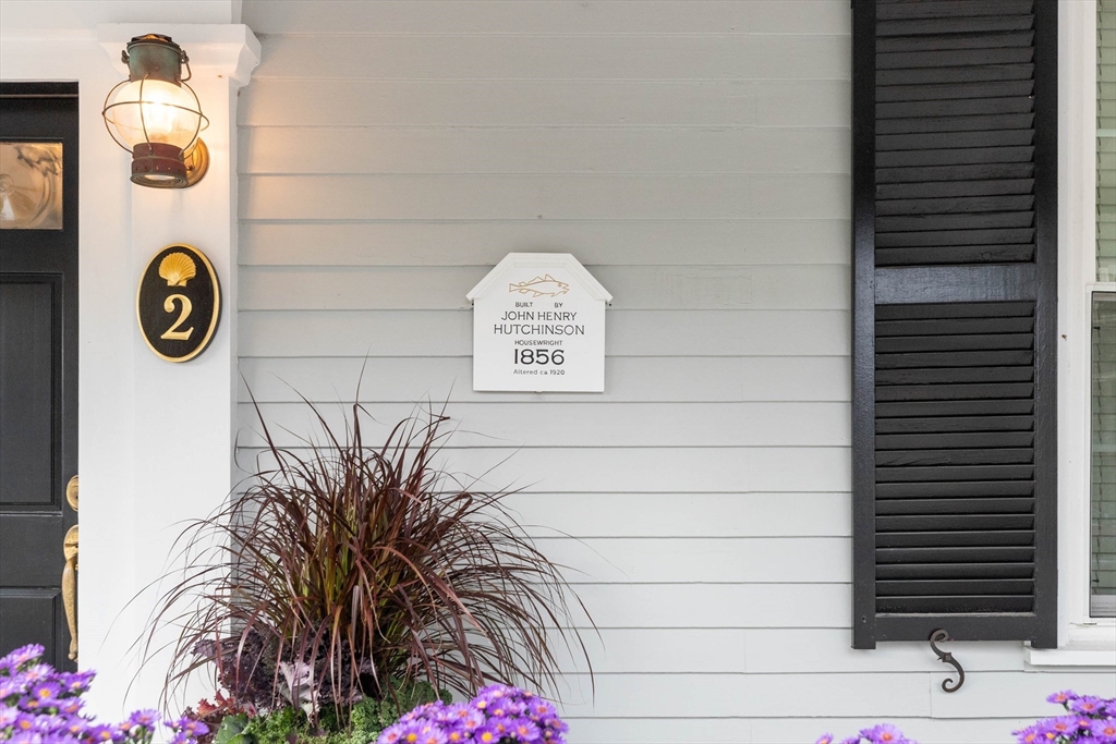 2 Highland Terrace Marblehead, MA 01945 - Photo 4 of 39