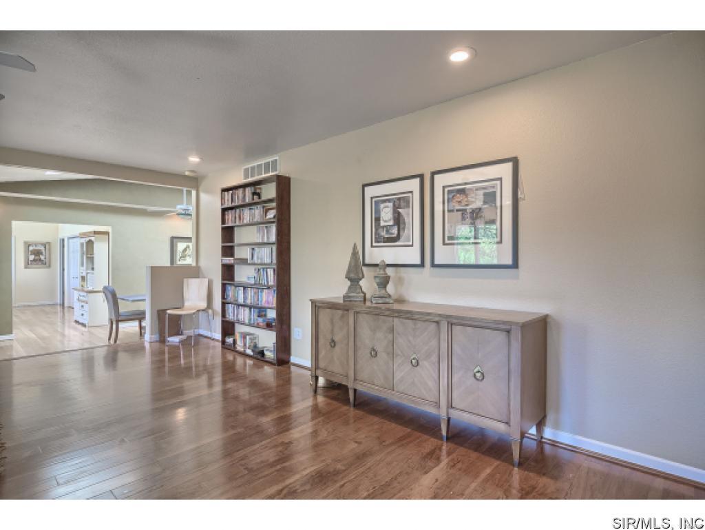 6010 Renken Road Dorsey, IL 62021 - Photo 20 of 33