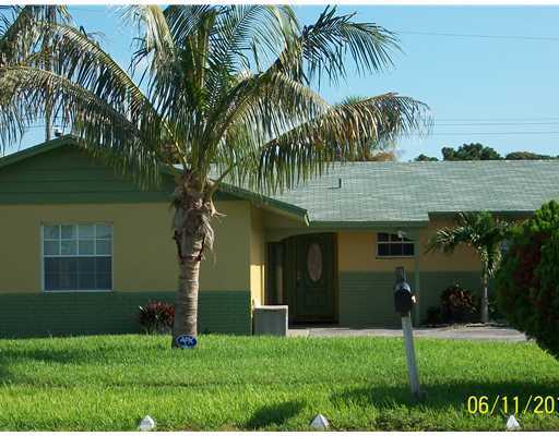 460 West 35th Street Riviera Beach, FL 33404 - Photo 1 of 2 Primary Photo