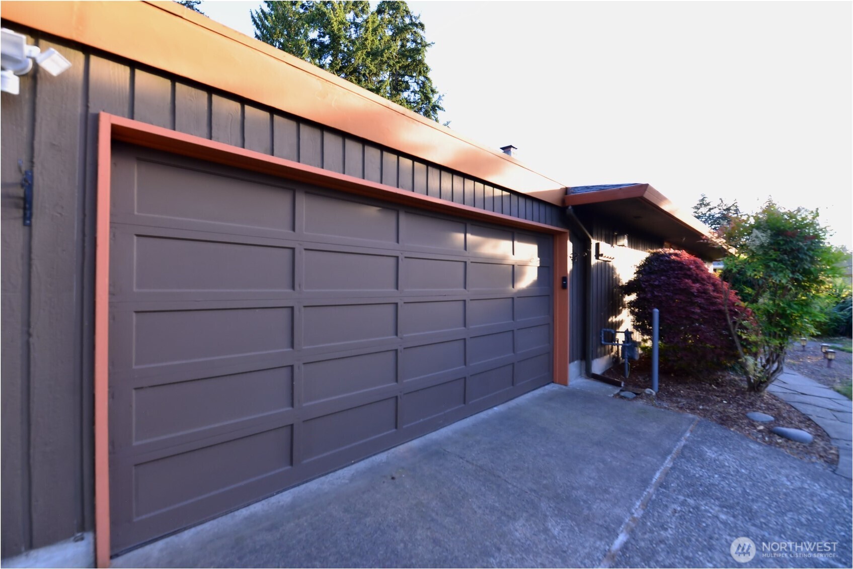 2228 Merchant Way Everett, WA 98208 - Photo 5 of 24