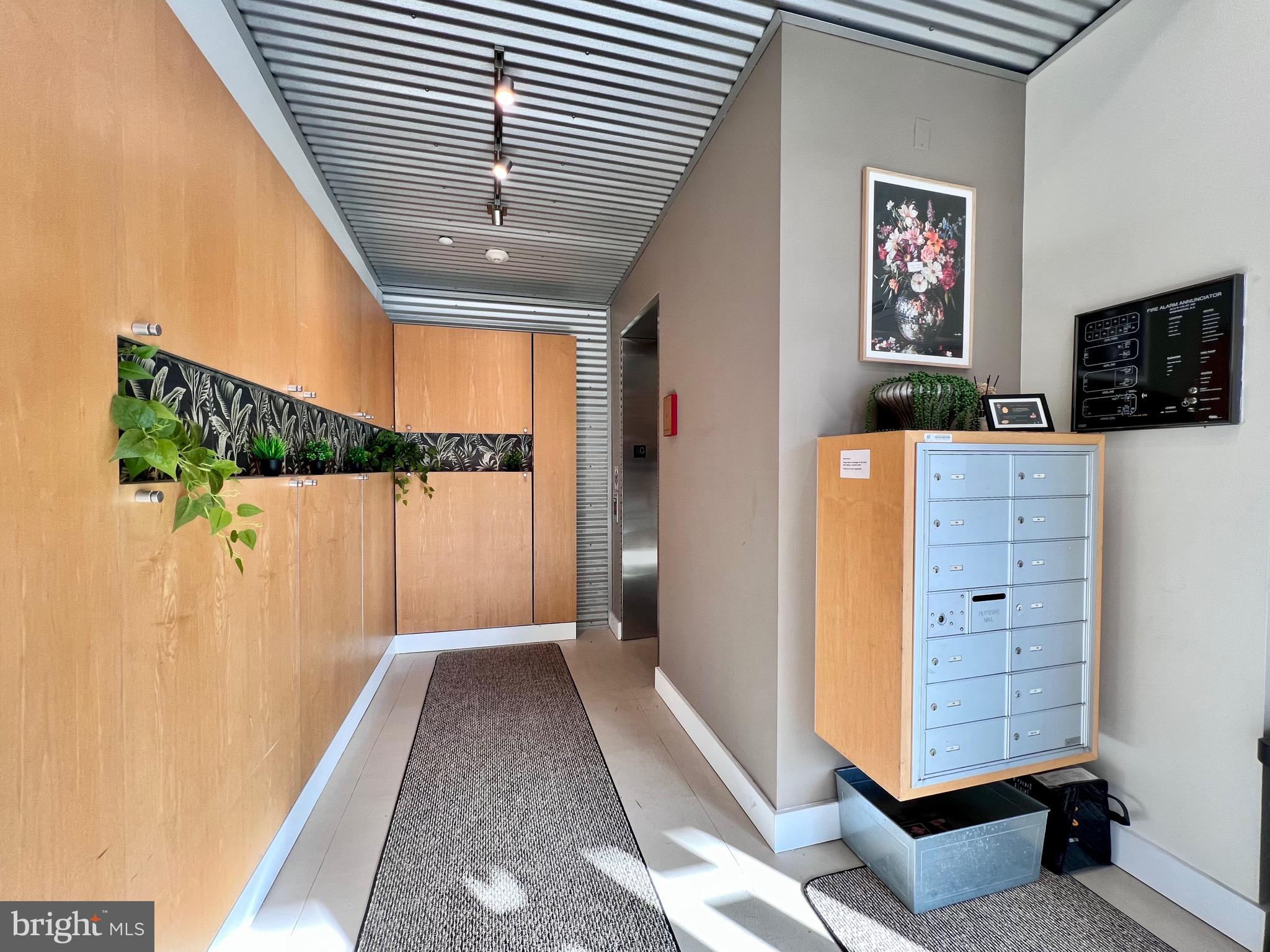 2410 17th Street Northwest, Unit 300 Washington, DC 20009 - Photo 22 of 22 Entrance of building g