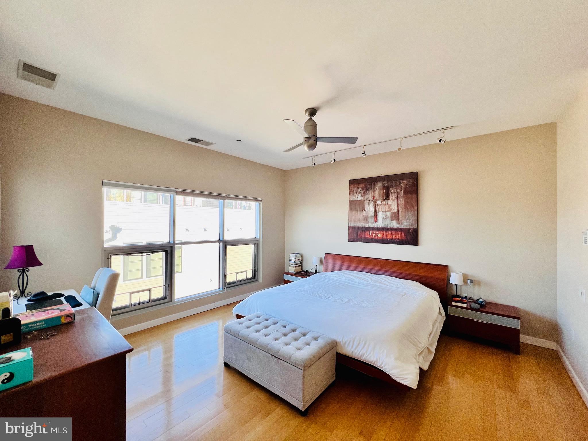 2410 17th Street Northwest, Unit 300 Washington, DC 20009 - Photo 9 of 22 Master bedroom