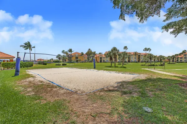 $2,500 | 107 Yacht Club Way, Unit 102, Hypoluxo, FL 33462