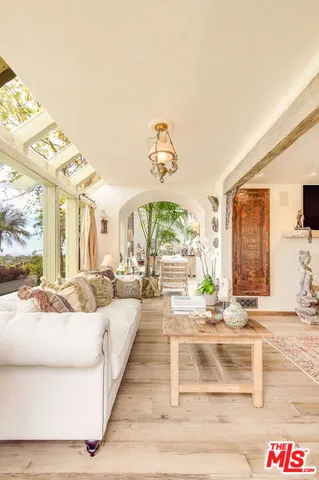 $40,000 | 6766 Portshead Road, Malibu, CA 90265