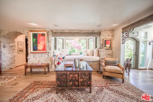 $40,000 | 6766 Portshead Road, Malibu, CA 90265