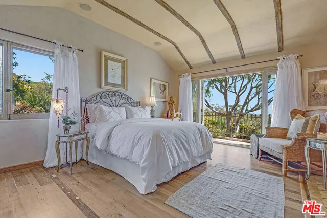 $40,000 | 6766 Portshead Road, Malibu, CA 90265