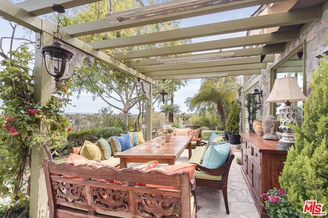 $40,000 | 6766 Portshead Road, Malibu, CA 90265
