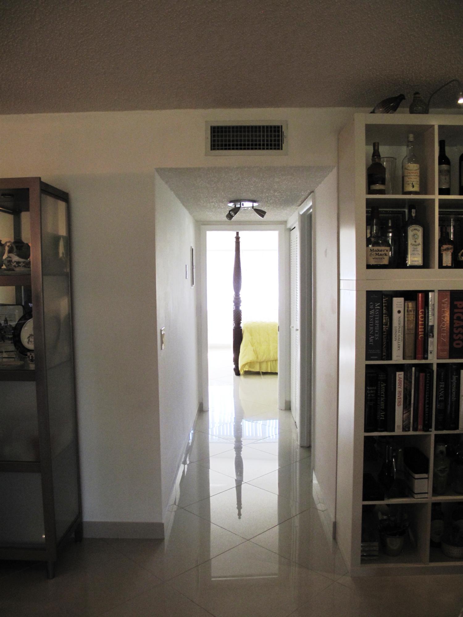 14215 Nesting Way, Unit C Delray Beach, FL 33484 - Photo 24 of 50 Hallway