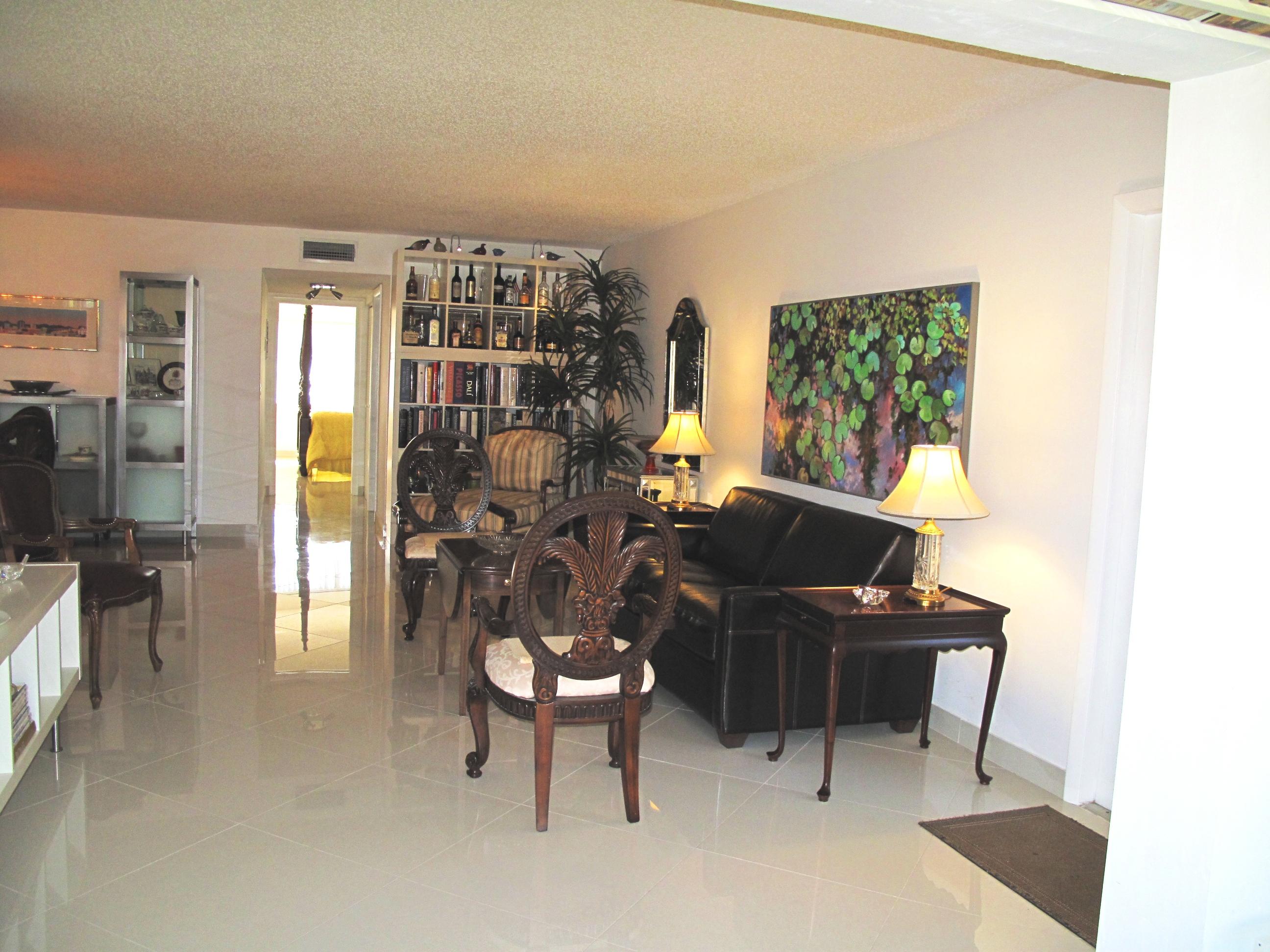 14215 Nesting Way, Unit C Delray Beach, FL 33484 - Photo 25 of 50 Living room (1)