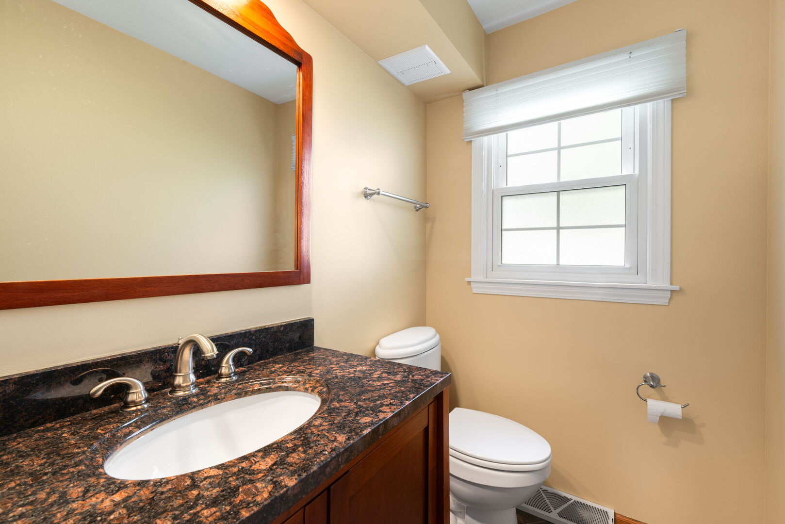 2-s054 Orchard Road Wheaton, IL 60189 - Photo 9 of 19 Gallery Image 9