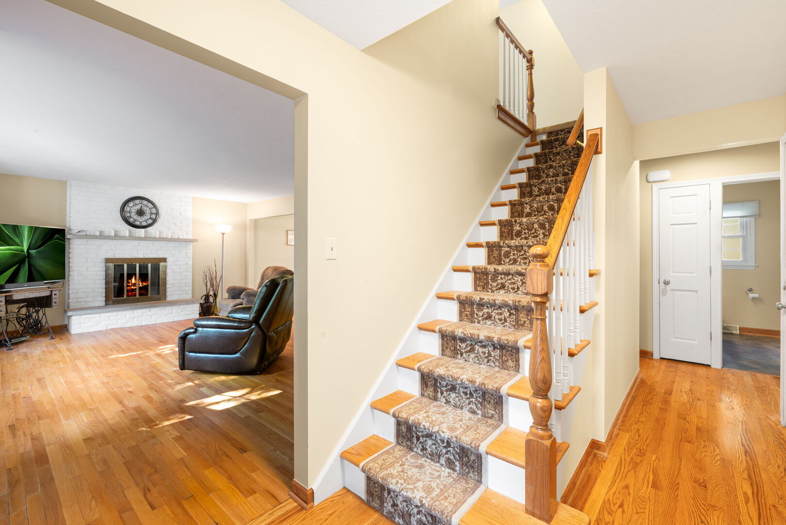 2-s054 Orchard Road Wheaton, IL 60189 - Photo 10 of 19 Gallery Image 10