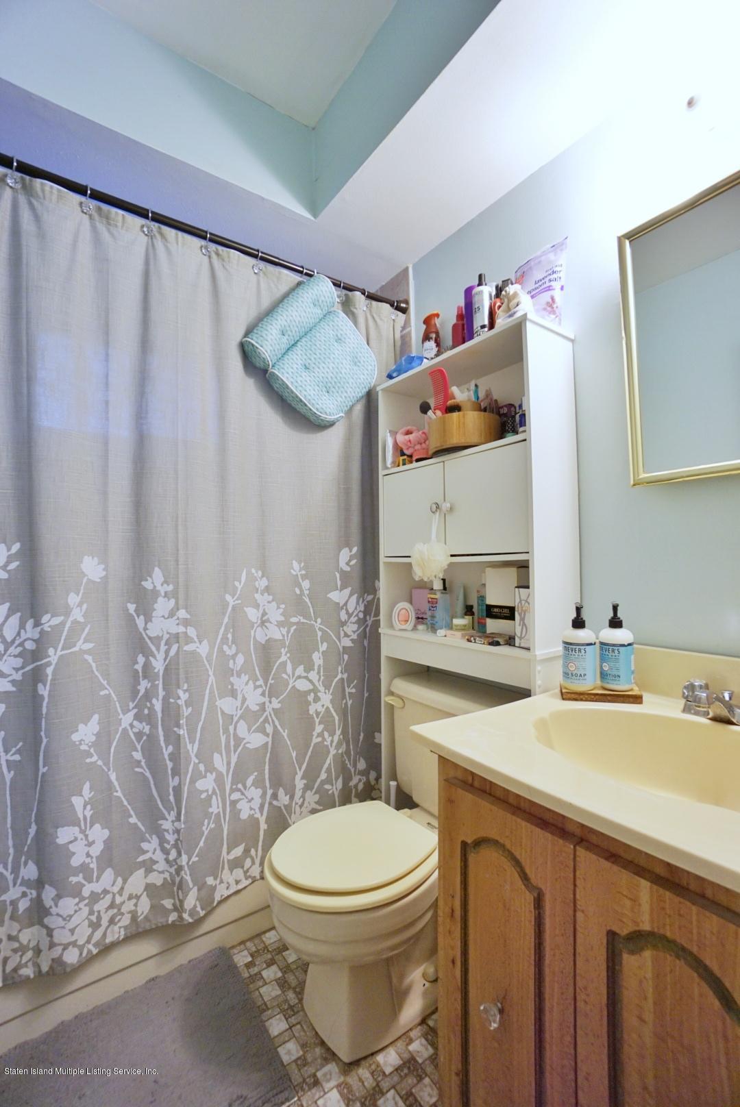 75 Purdue Street Staten Island, NY 10314 - Photo 36 of 44 Photo Dec 04, 2 09 19 PM