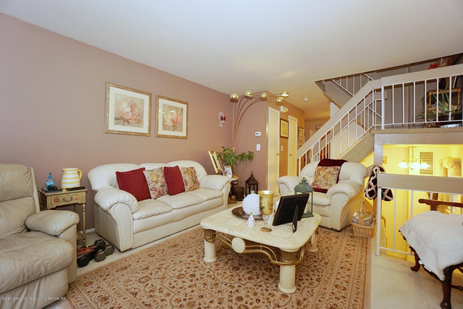 75 Purdue Street Staten Island, NY 10314 - Photo 5 of 44 Photo Dec 04, 1 52 29 PM