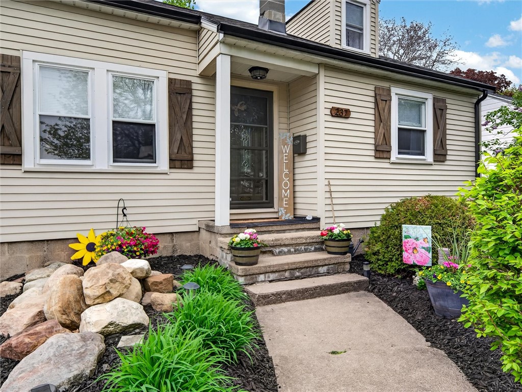 237 Nantucket Road Greece, NY 14626 - Photo 4 of 29