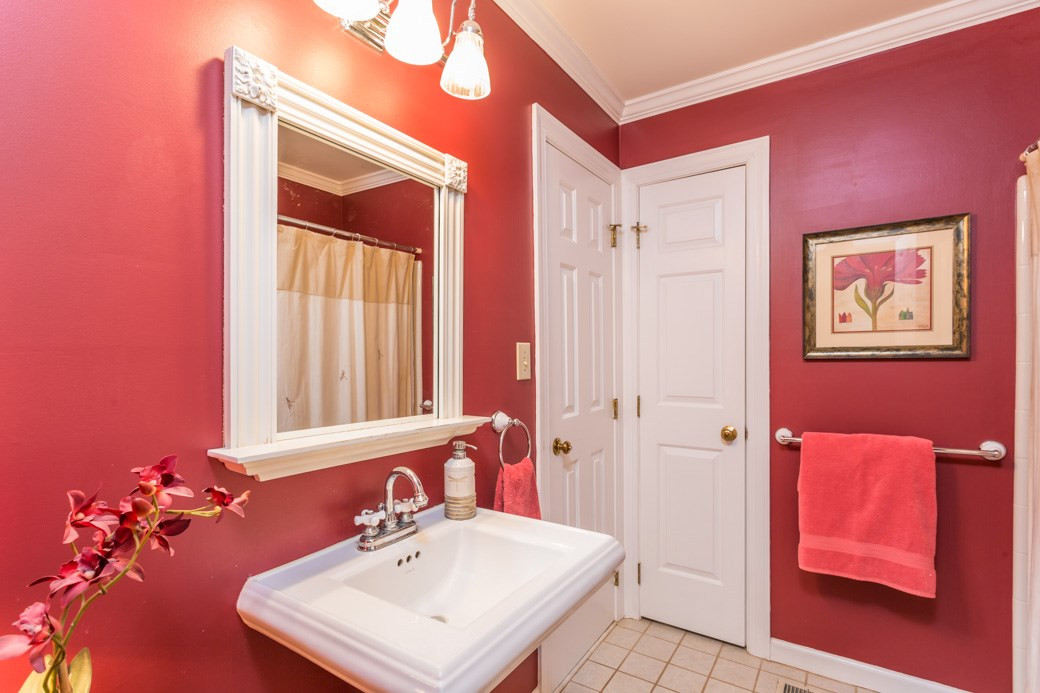 1409 Acres Way Raleigh, NC 27614 - Photo 13 of 23 Downstairs Bath