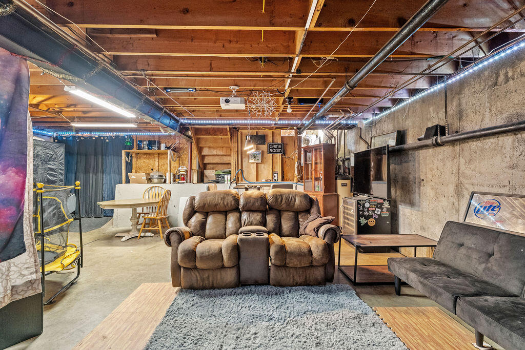 109 Water Street Guilford, ME 04443 - Photo 37 of 41 DSC04972