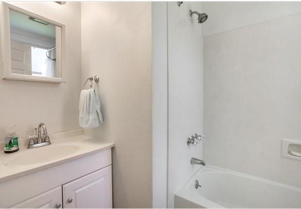 5660 Ada Place, Unit 1/2 New Orleans, LA 70124 - Photo 4 of 6