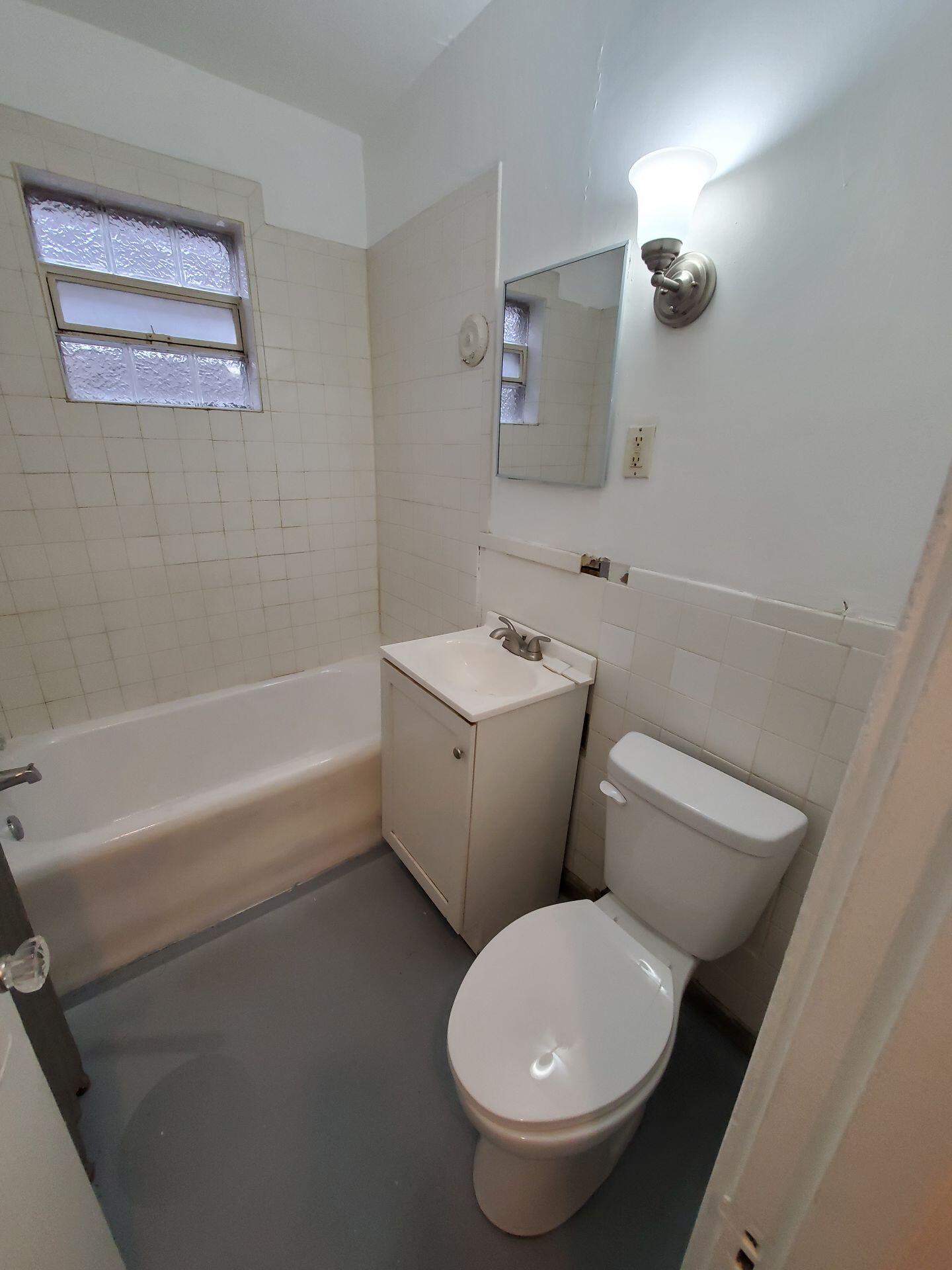 614 6th Street Racine, WI 53403 - Photo 53 of 63 Unit 3 614 6th St 6