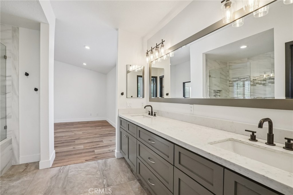 10691 Orchard View Lane Riverside, CA 92503 - Photo 16 of 46