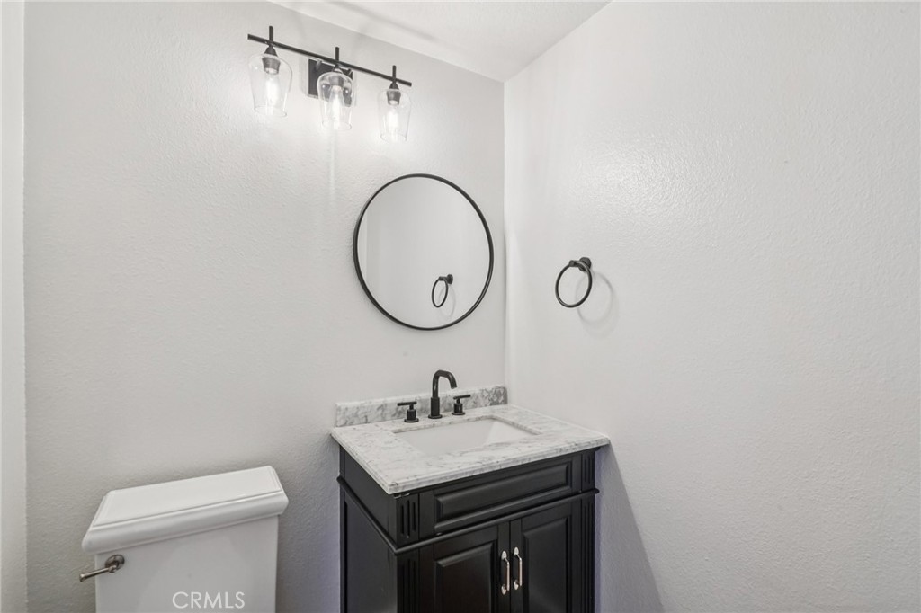 10691 Orchard View Lane Riverside, CA 92503 - Photo 20 of 46