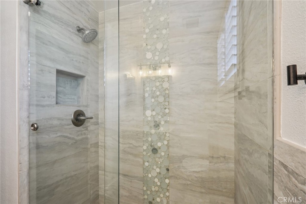 10691 Orchard View Lane Riverside, CA 92503 - Photo 23 of 46