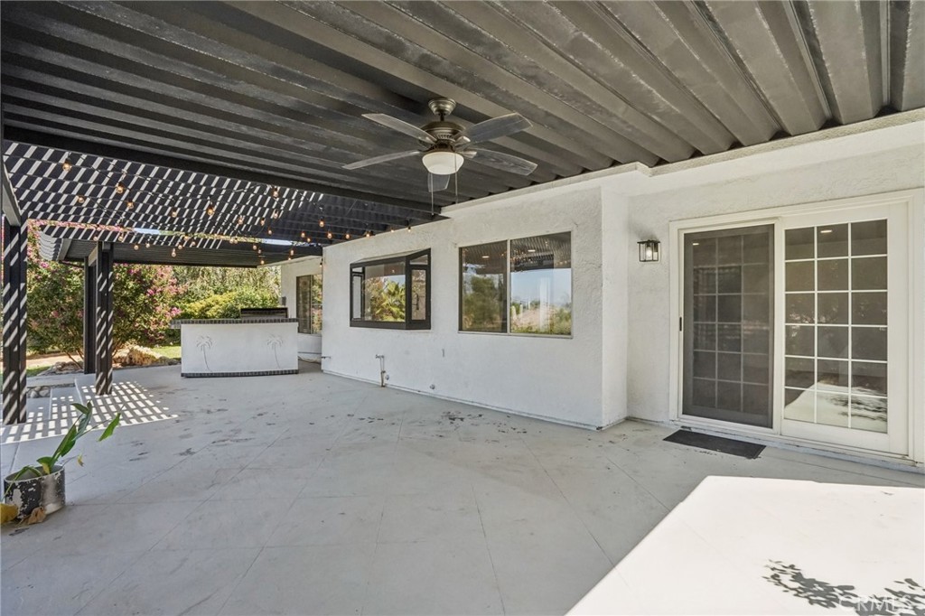 10691 Orchard View Lane Riverside, CA 92503 - Photo 27 of 46