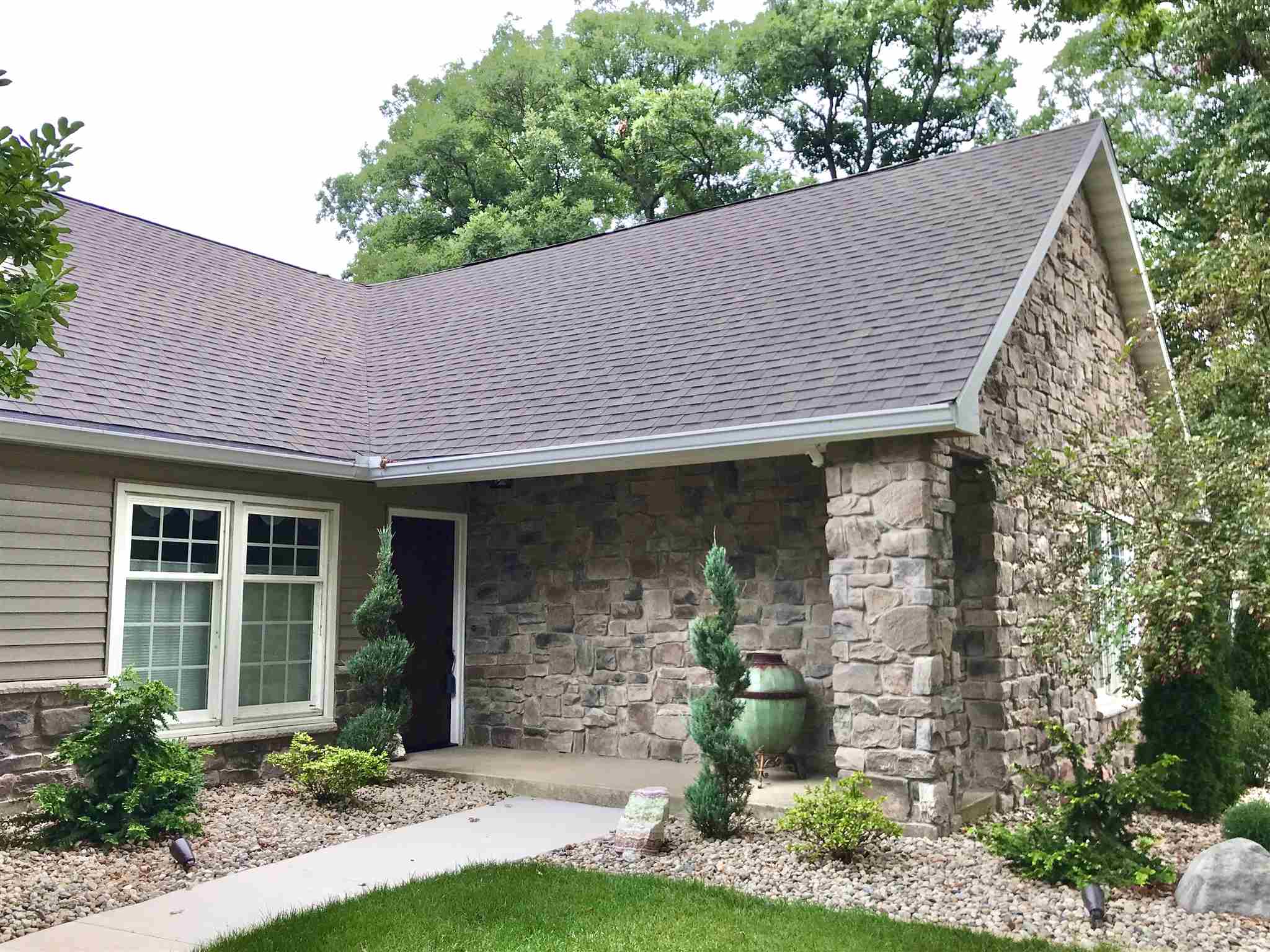 1086 North Prairiewood Drive Rochester, IN 46975 - Photo 3 of 33