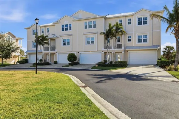 $525,000 | 10309 Coral Landings Court, Unit 100, Placida, FL 33946