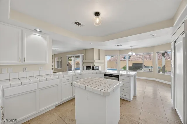 $3,199 | 3708 Dorrington Drive, Las Vegas, NV 89129