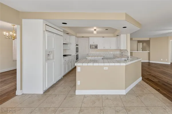 $3,199 | 3708 Dorrington Drive, Las Vegas, NV 89129