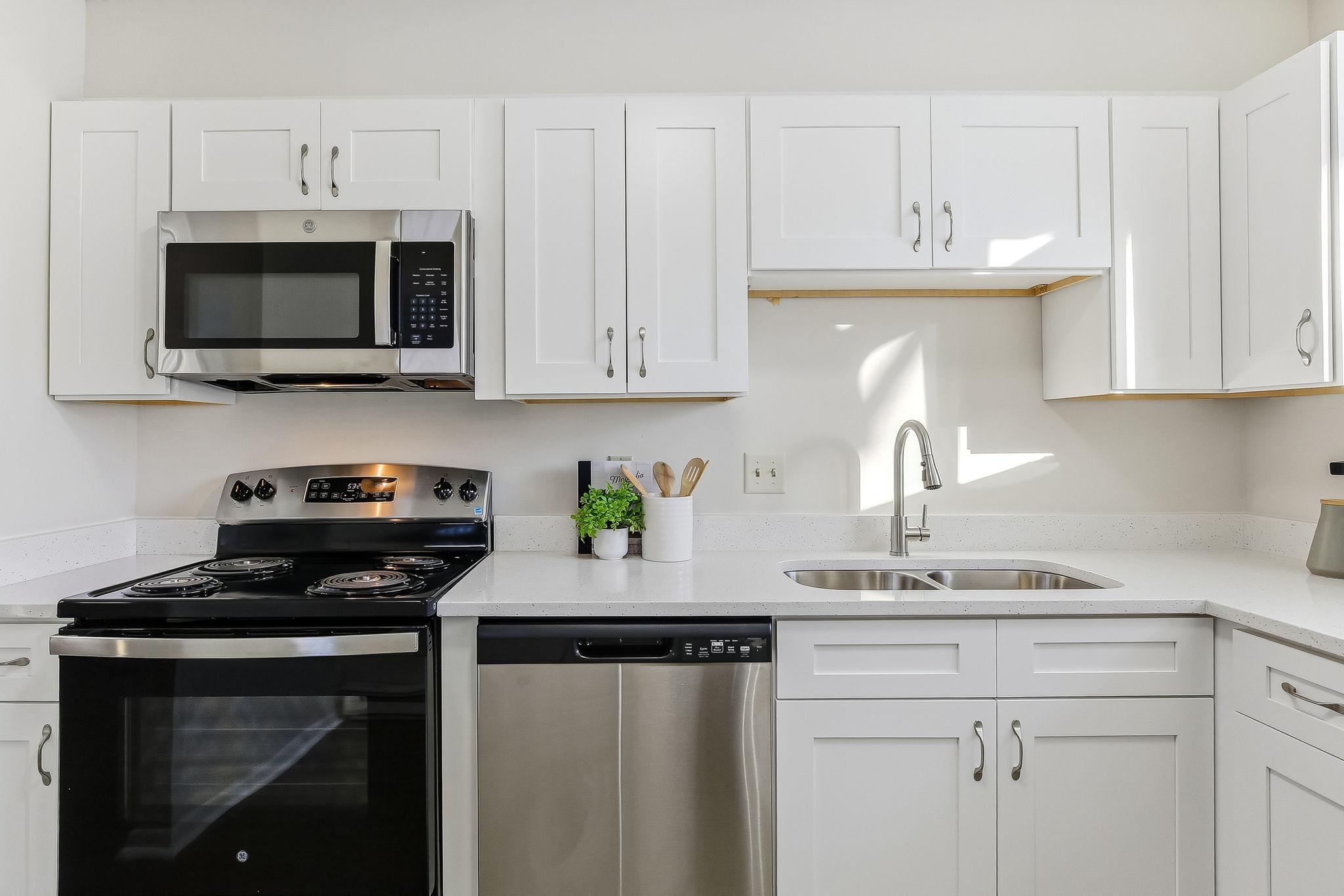 330 Ford Road, Unit 4 St. Louis Park, MN 55426 - Photo 13 of 25