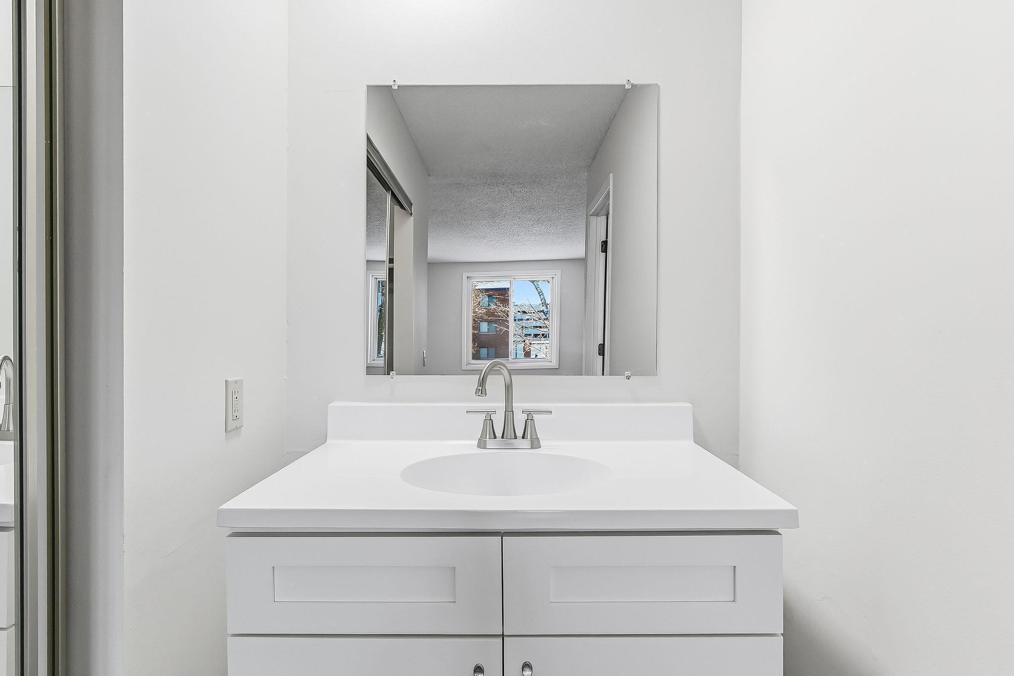 330 Ford Road, Unit 4 St. Louis Park, MN 55426 - Photo 17 of 25