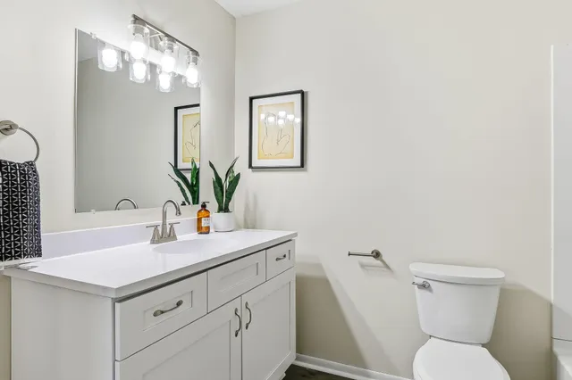 $175,000 | 330 Ford Road, Unit 4, St. Louis Park, MN 55426