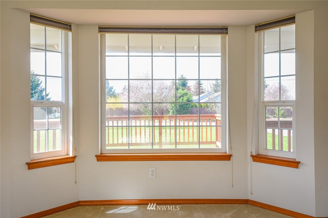 18230 Leitner Road Southwest Rochester, WA 98579 - Photo 6 of 27