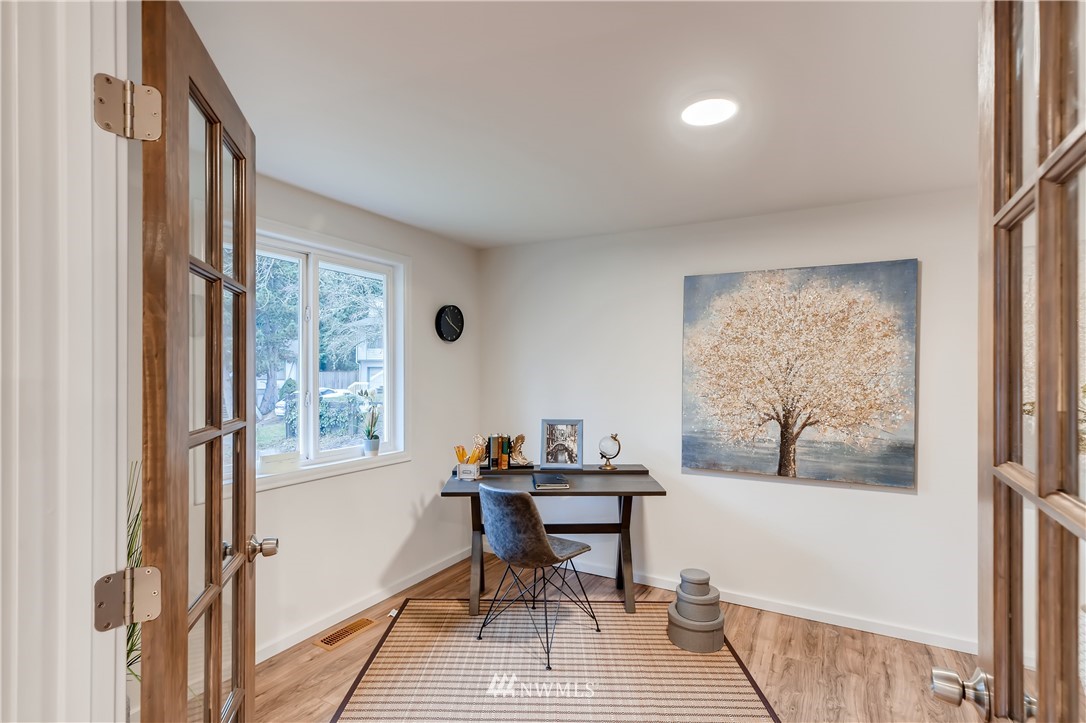 31404 3rd Place South Federal Way, WA 98003 - Photo 13 of 24 a workspace with wooden floor and a window