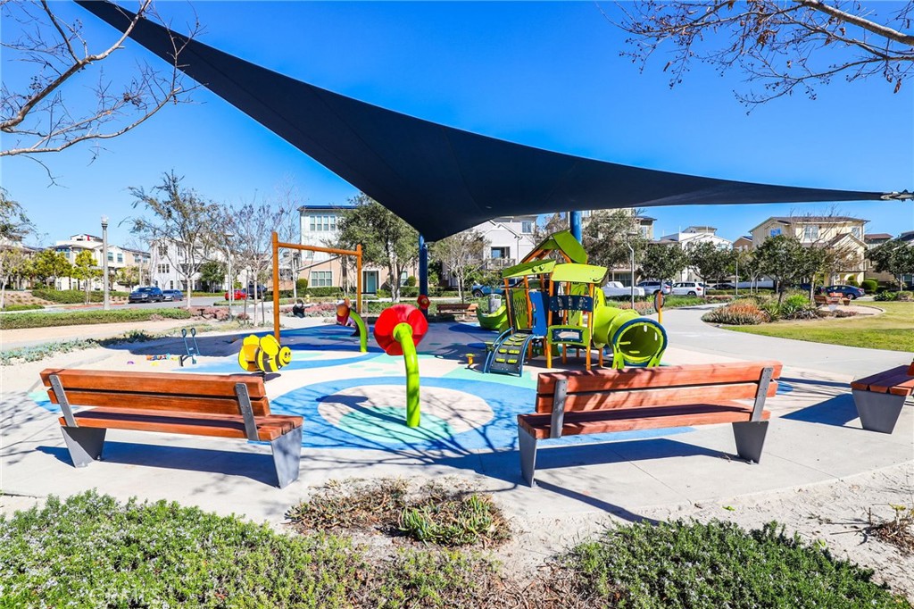 65 Listo Street Rancho Mission Viejo, CA 92694 - Photo 44 of 67 Perfect play center.