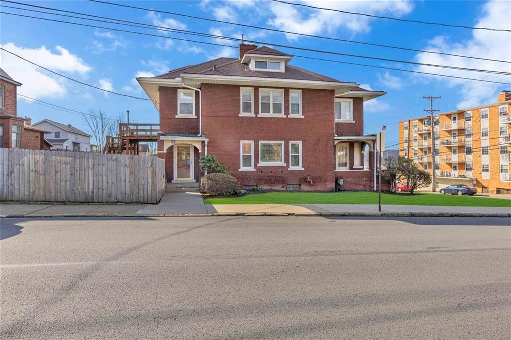253 Jefferson Street Rochester, PA 15074 - Photo 1 of 36