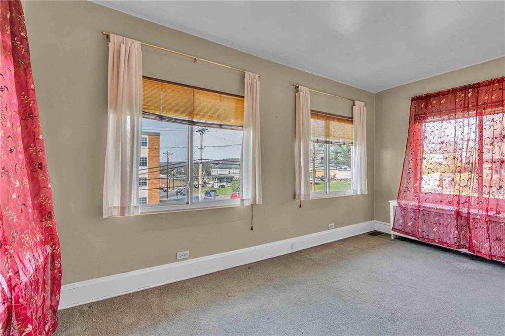 253 Jefferson Street Rochester, PA 15074 - Photo 29 of 36